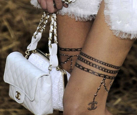 Tattoos Guns on Haute Couture Tattoo Van Chanel Of Beyonc