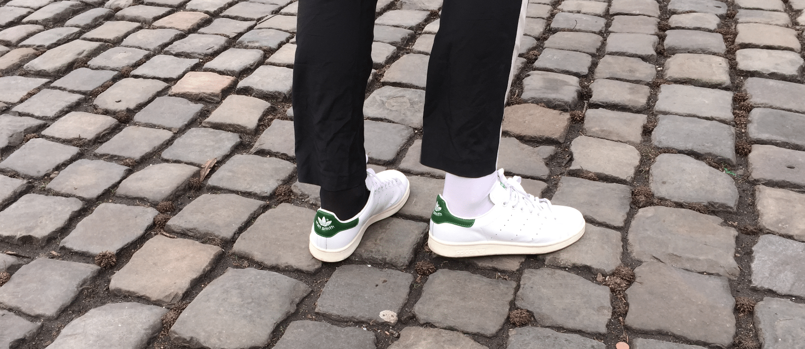 Autonoom tegenkomen Absoluut Welke kleur sokken in je witte sneakers - LovestoHAVE