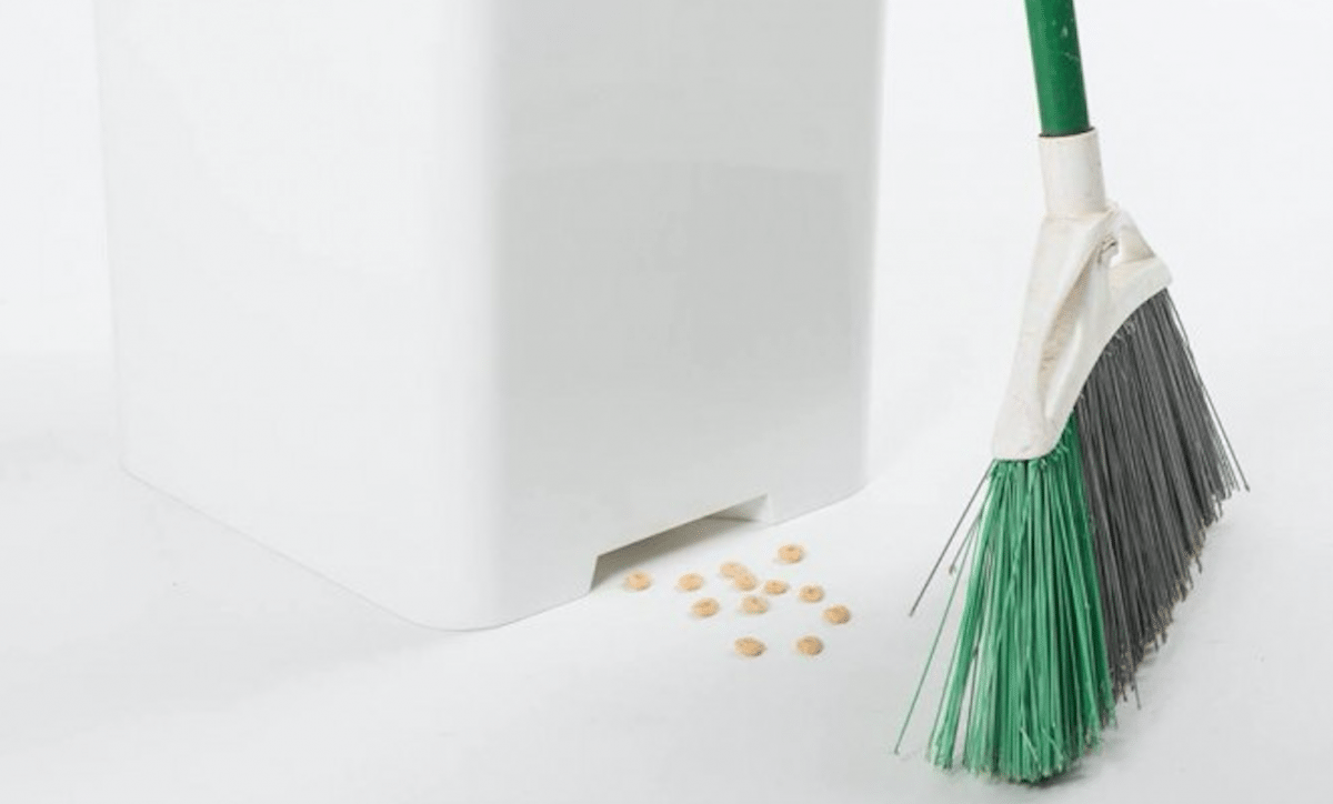 Bruno: de vuilnisbak die zuigt