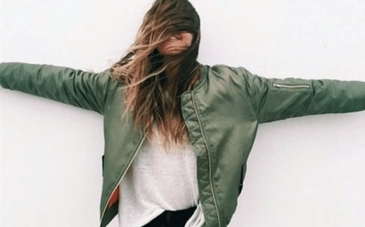 De bomber blijft nog even en gaat op chic