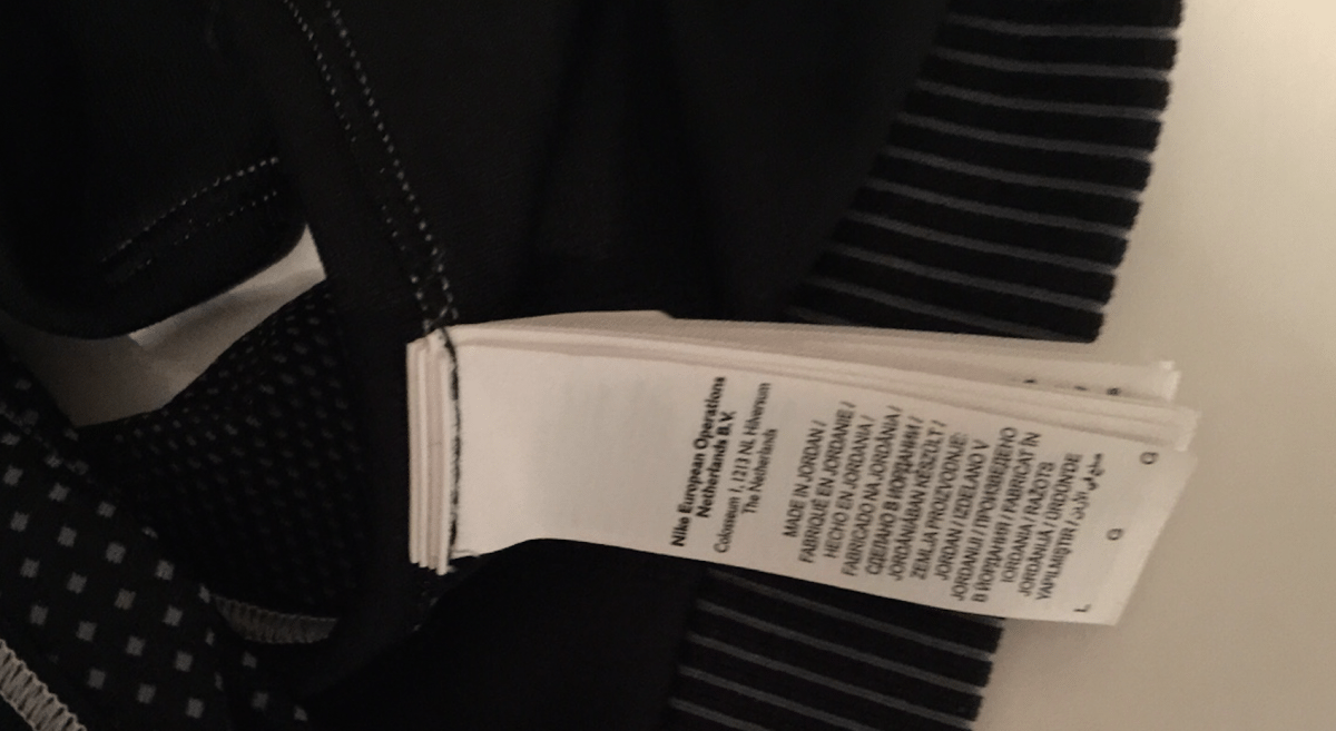 ROT OP met die label zut in kleding