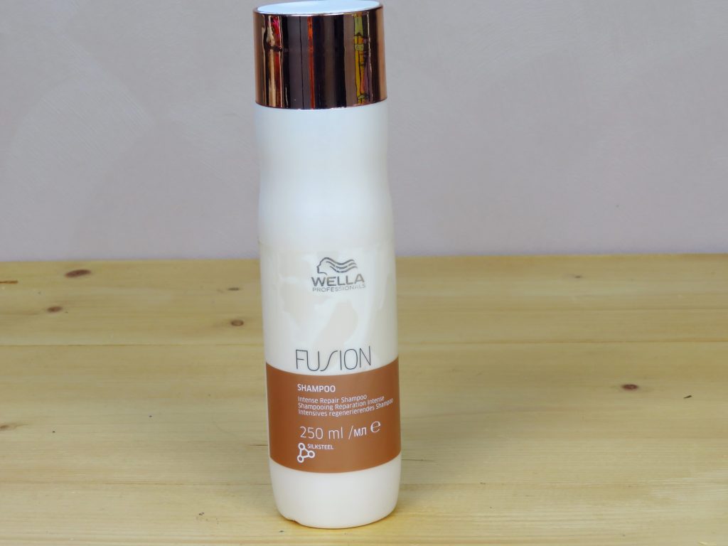 Shampoo, wella, wella fushion repair intense, beschadigd haar, vet haar, verzorgend, verzachtend